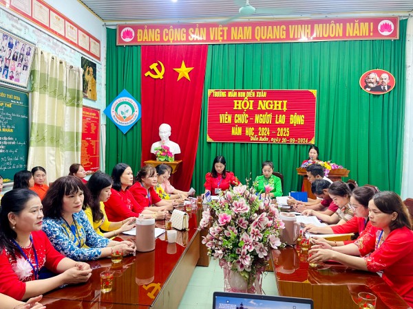 Hội nghị viên chức, người lao động năm học 2024 - 2025