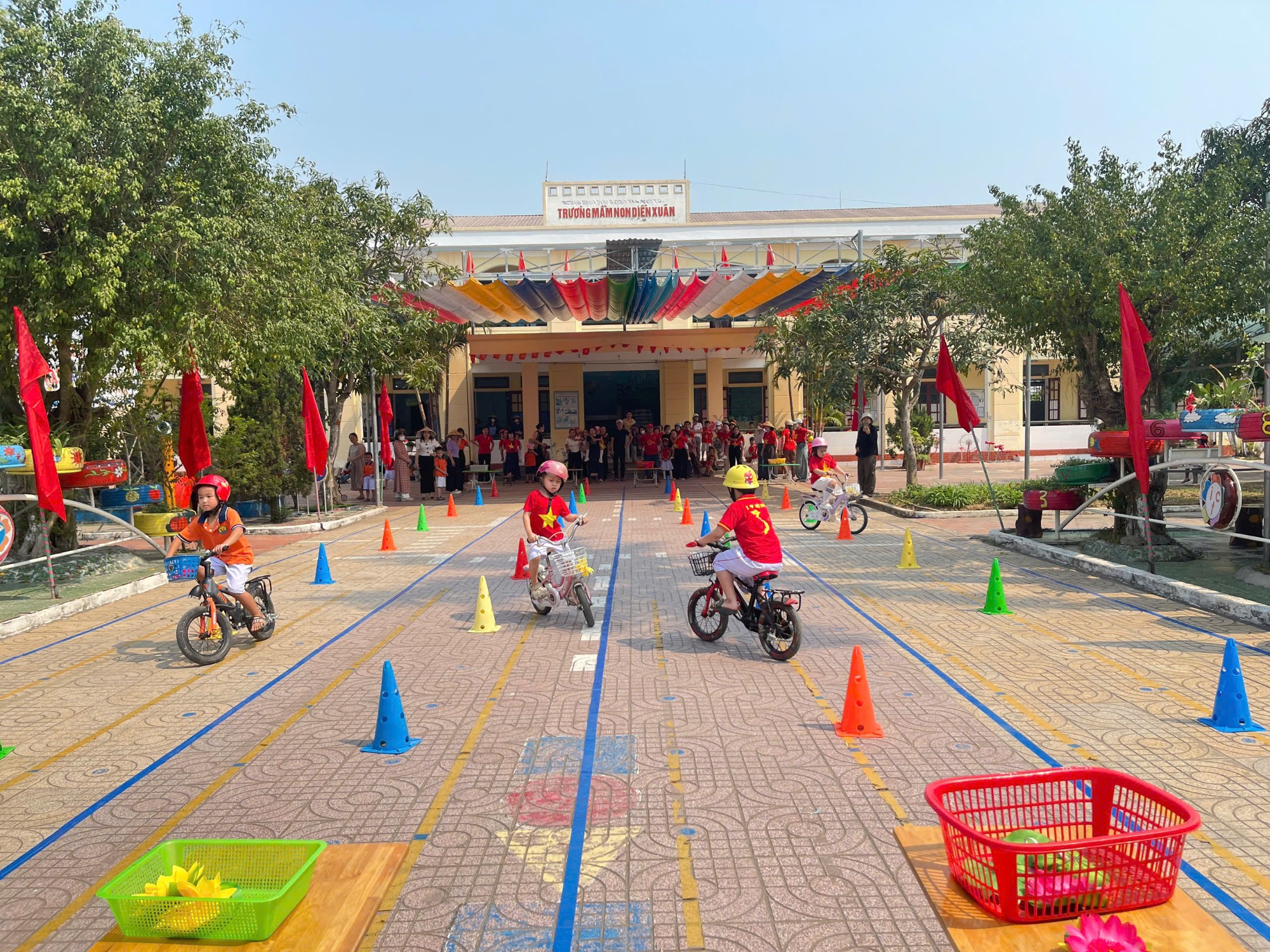 Giáo lưu bé với an toàn giao thông năm học 2025-2026